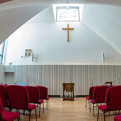 Crossway基督教中心用欧博将人们聚集在一起